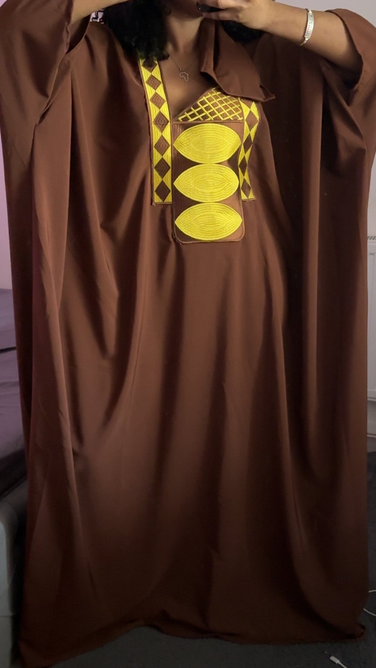 Maï